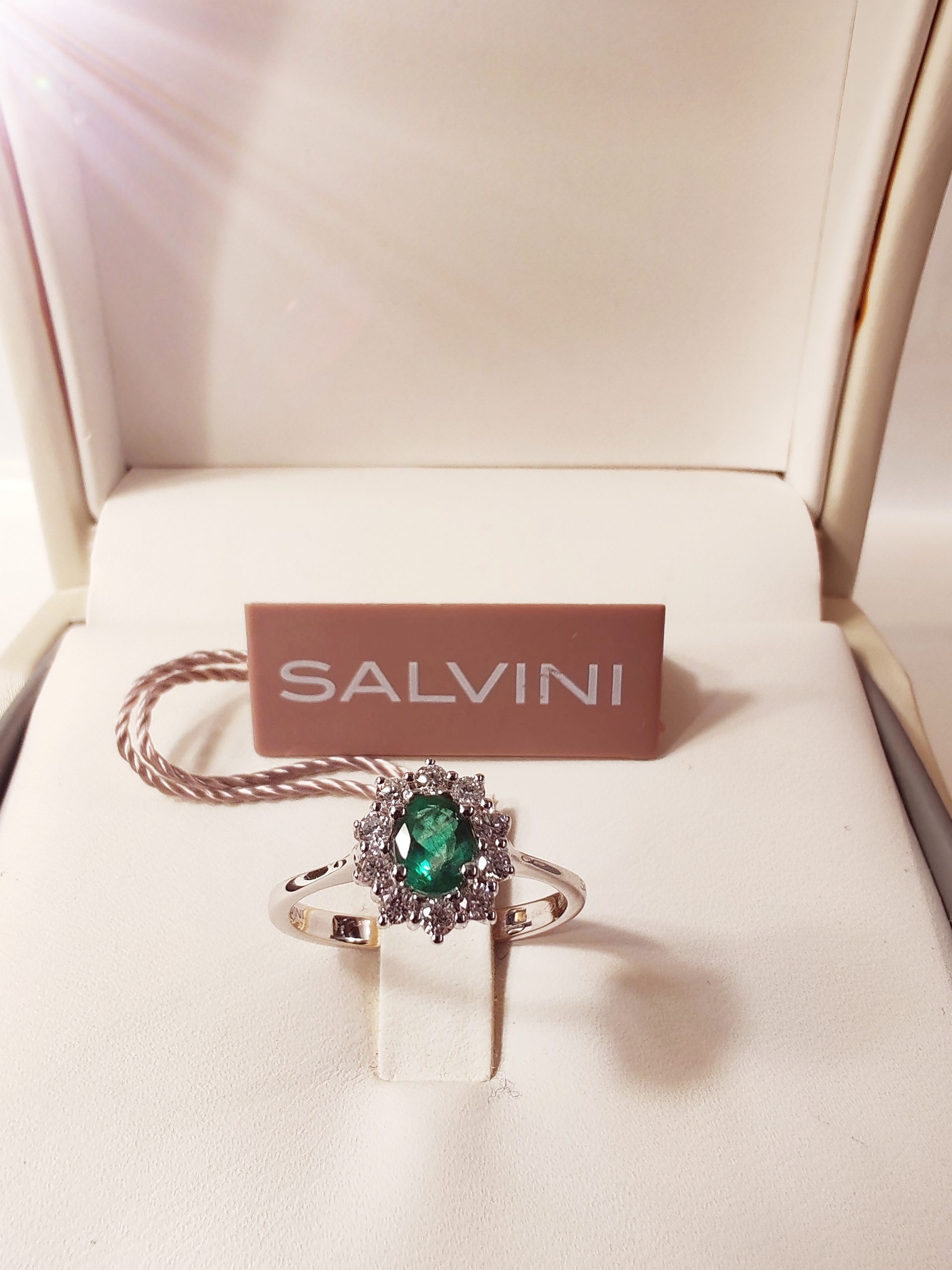 Anello Smeraldo e Diamanti - immagine 3